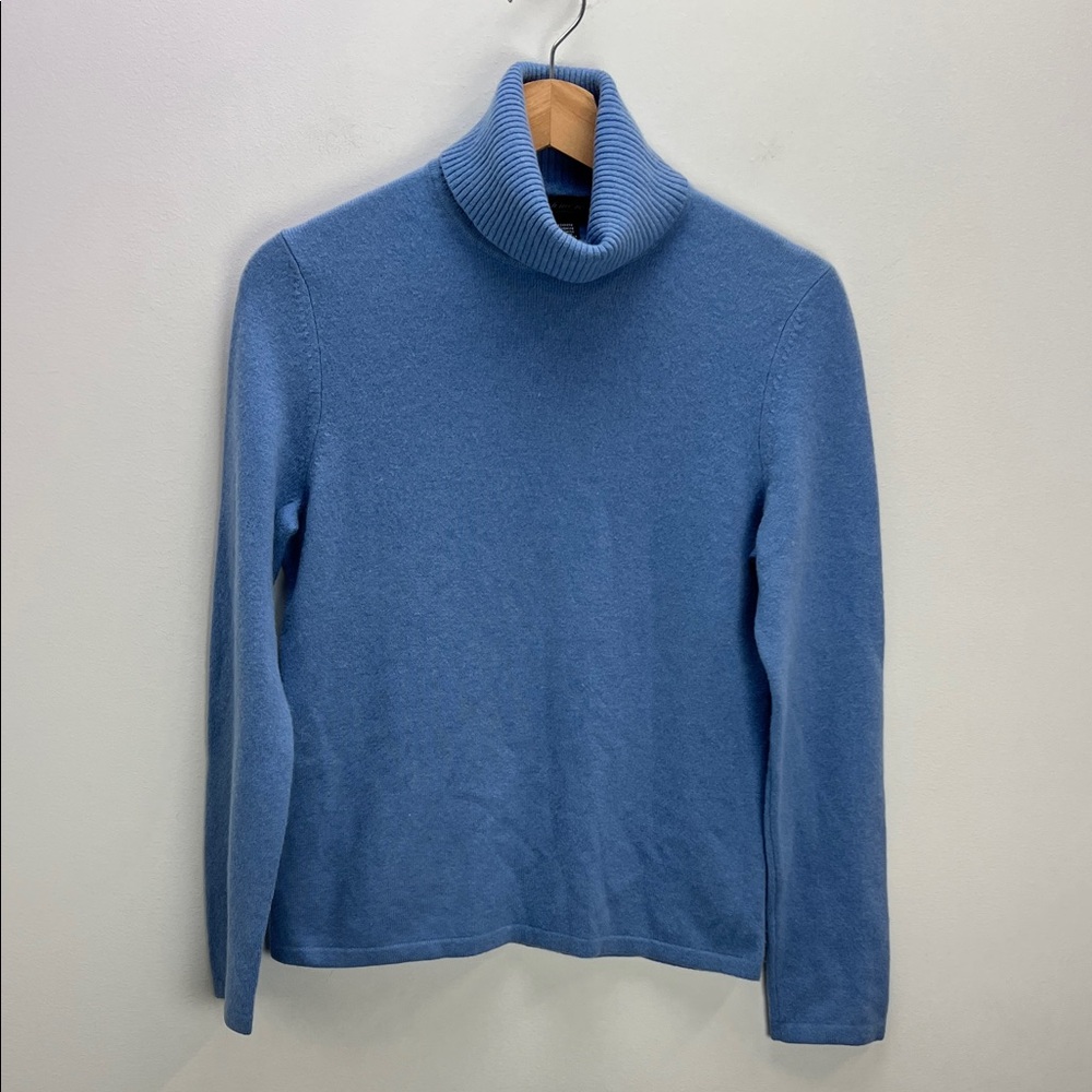 Lord & Taylor Cashmere Sweater Classic Fitted Turtleneck Blue Womens Medium